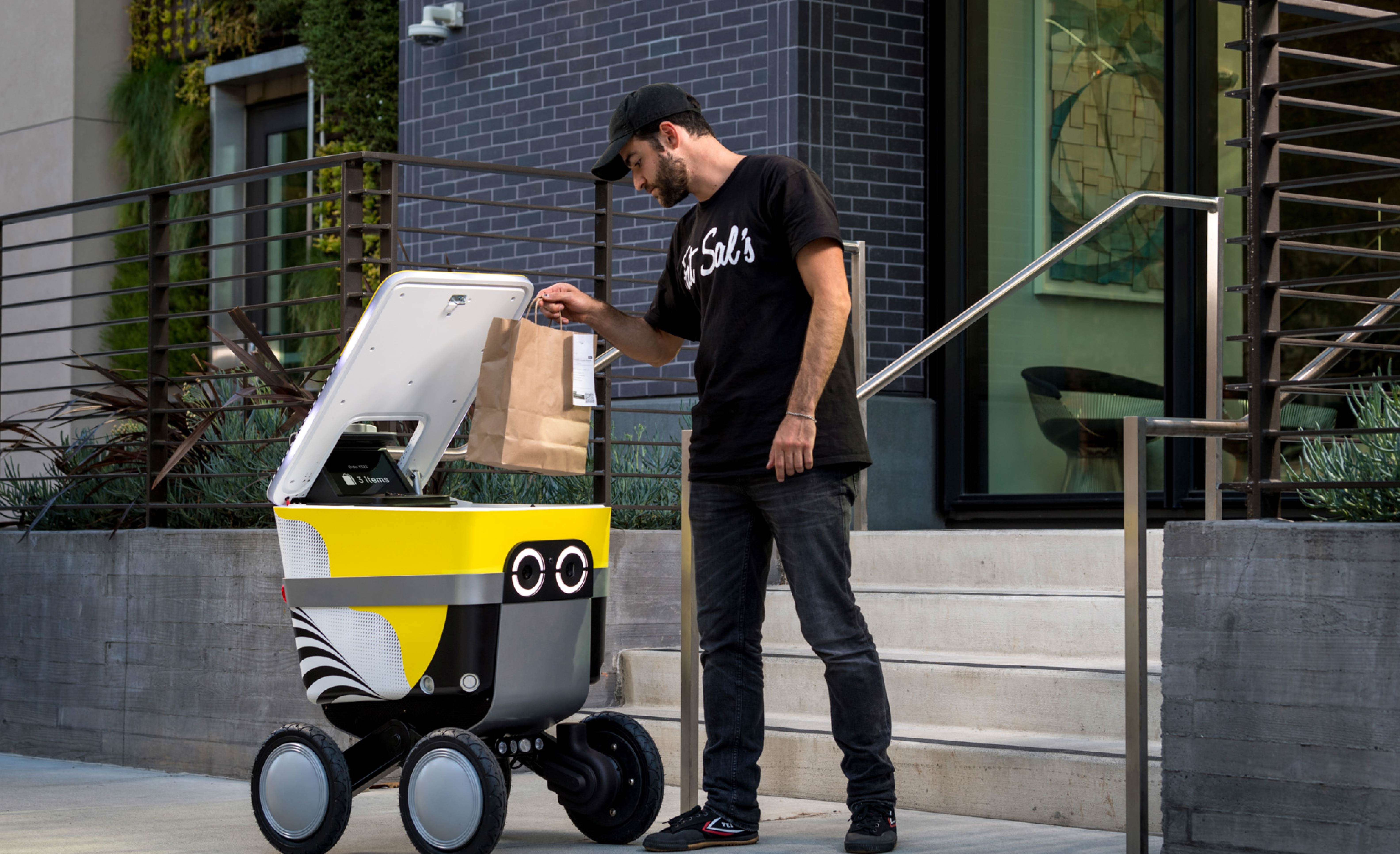 robot AI đang cách mạng hóa ngành vận tải, giúp tiết kiệm nhiên liệu, giảm tai nạn và rút ngắn thời gian giao hàng đáng kể.