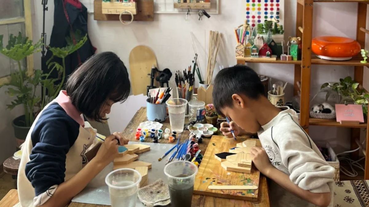 Những mô hình nhà gỗ mini cùng các hoạt động DIY decor chính là điểm nhấn tạo nên sức hút riêng của Hôm Trải Nghiệm