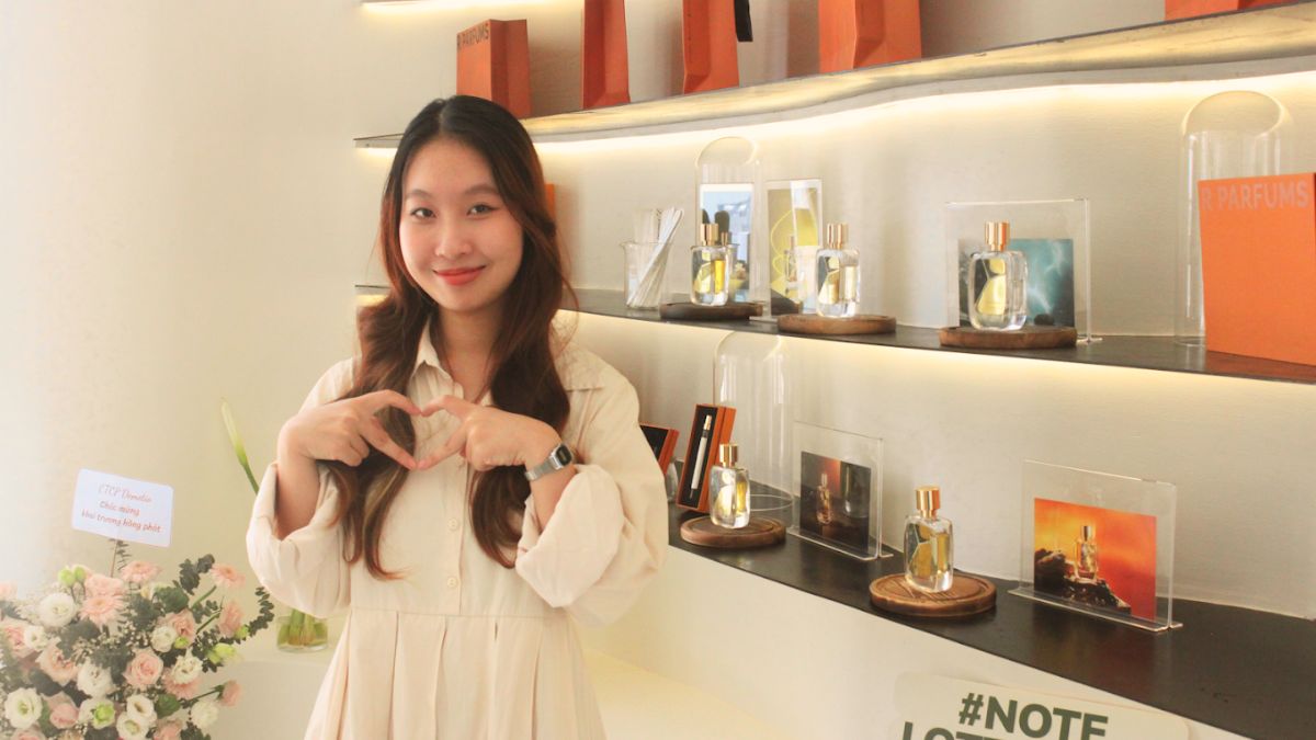 R Parfums Hà Nội đang là cái tên cực hot trong giới mê nước hoa nhờ không gian sang trọng cùng trải nghiệm pha chế mùi hương đậm chất cá nhân