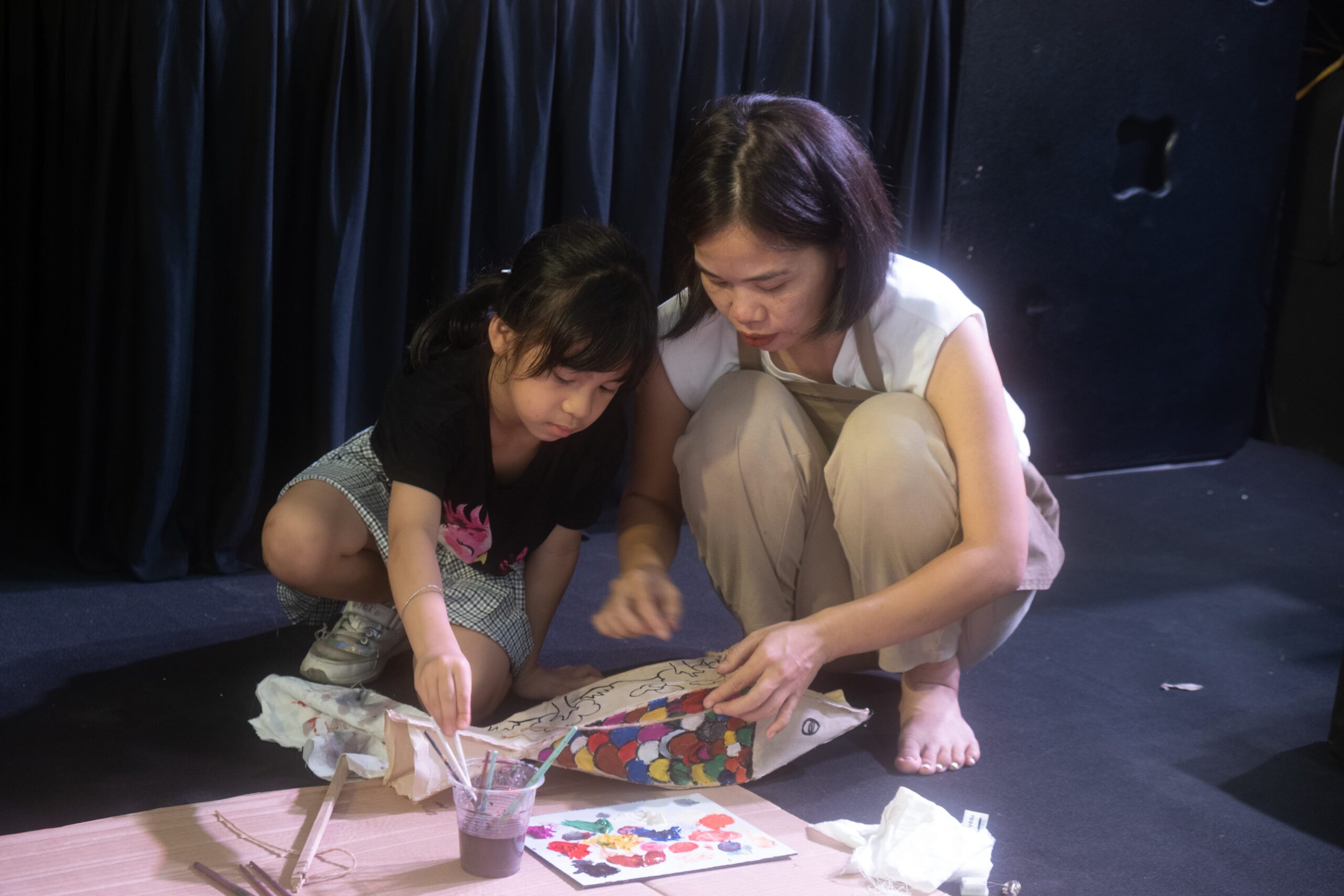 Đoài Creative thường xuyên tổ chức các hoạt động thủ công truyền thống trong không gian làng Việt cổ hàng trăm năm tuổi.