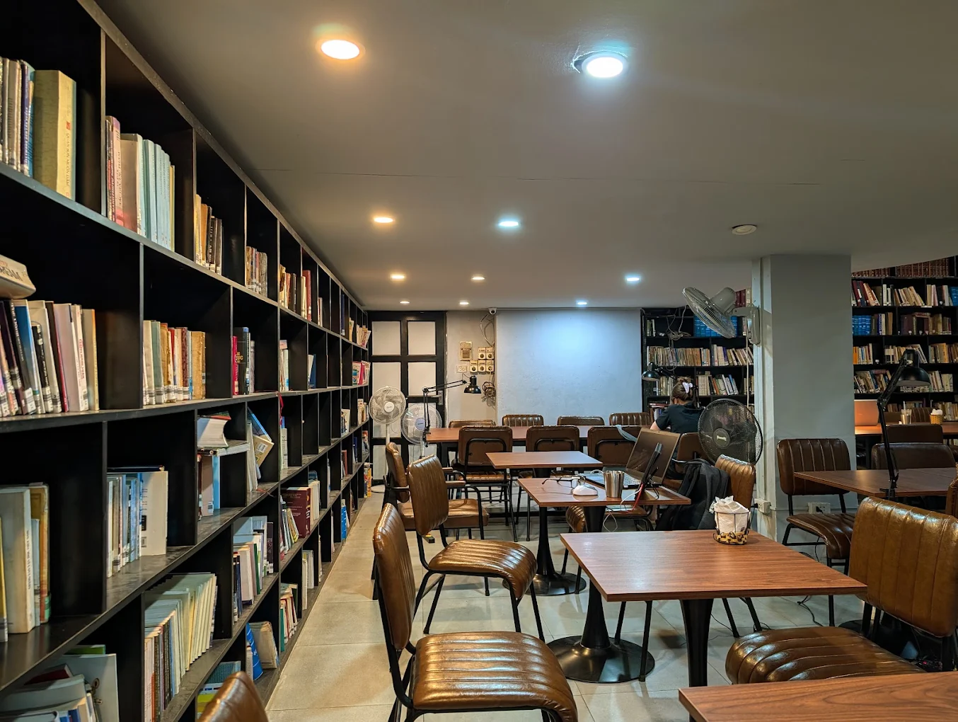 Top 5 Quán Cà Phê Học Bài Cầu Giấy Yên Tĩnh Được Sinh Viên Mê Nhất