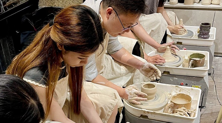 Pottery Hai Đoàn là một trong những địa chỉ workshop làm gốm truyền thống nhờ không gian gần gũi và mức giá hợp lý
