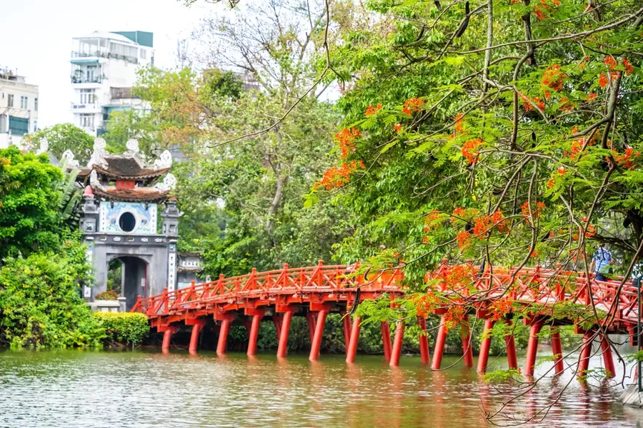 Tham quan Đền Ngọc Sơn