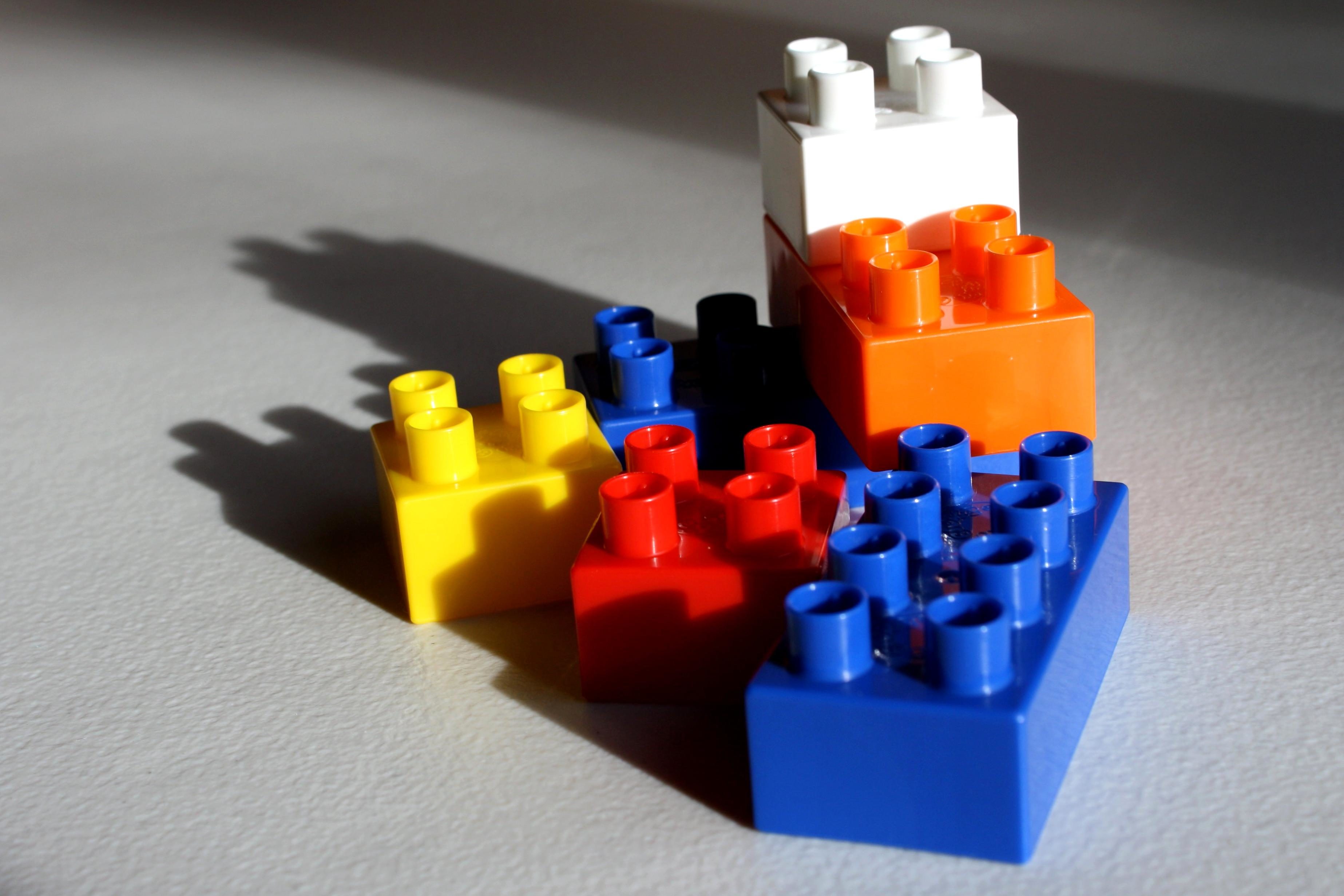 Lego lắp ráp cỡ lớn