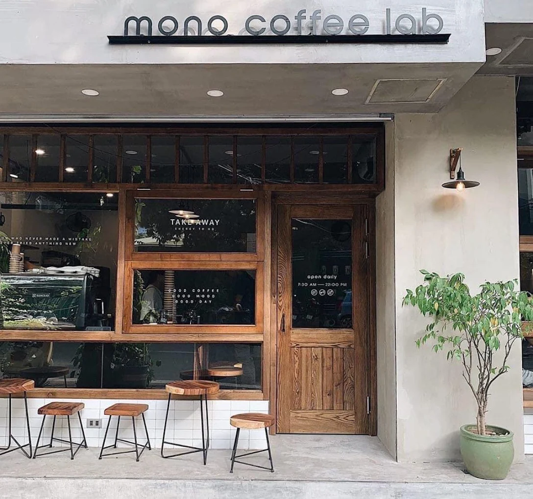Mono Coffee Lab là cái tên không còn xa lạ với những ai yêu thích phong cách tối giản 