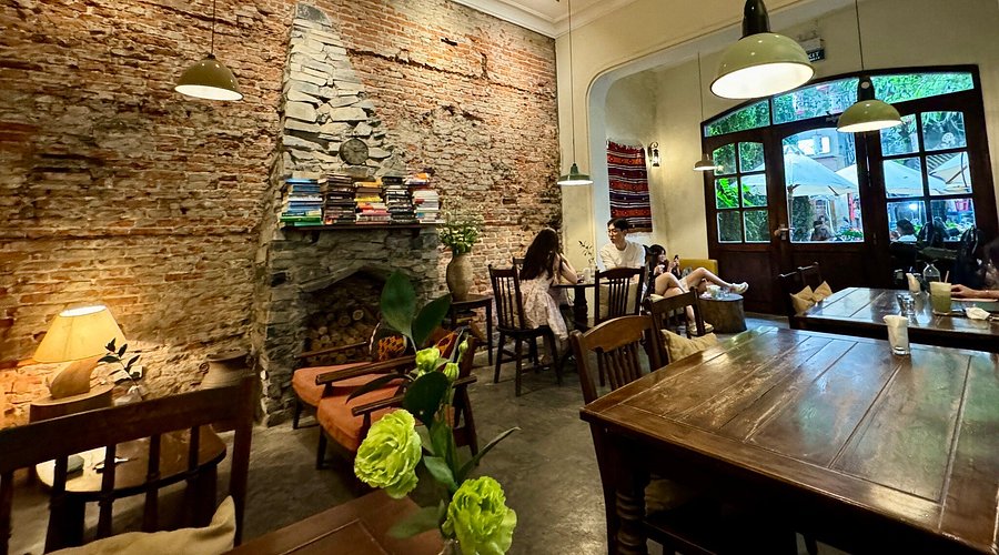 Xofa luôn sáng đèn 24/24, trở thành điểm đến của đủ mọi "hệ"