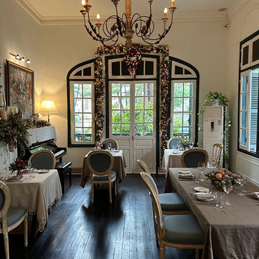 Villa Des Fleurs đốn tim các tín đồ mê sống ảo bằng vẻ đẹp thanh lịch của một căn biệt thự Pháp